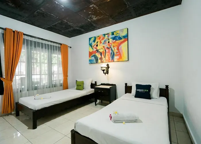 Urbanview Hotel Ananda Beach Sanur