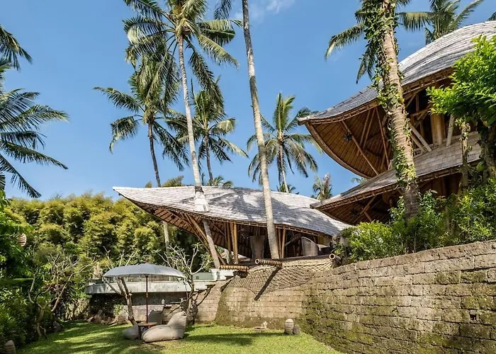 Harmony House, Bamboo House With Pool View