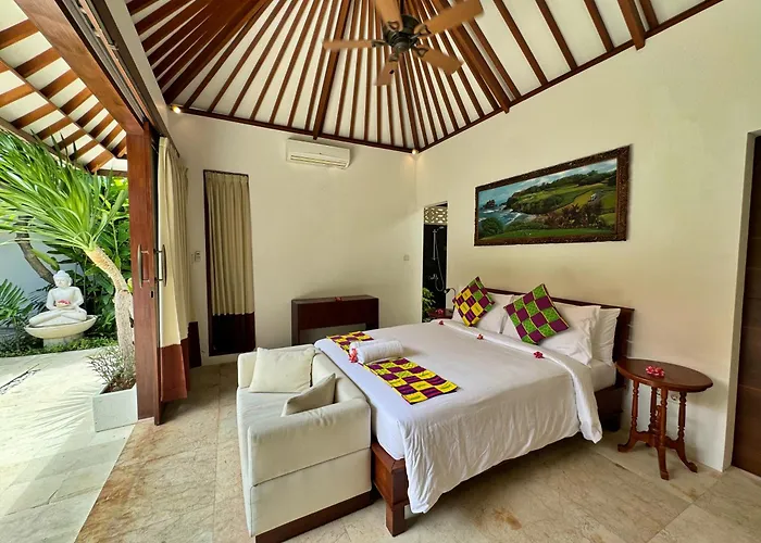 2-Br Villa In Sanur Mins Walk To The Beach