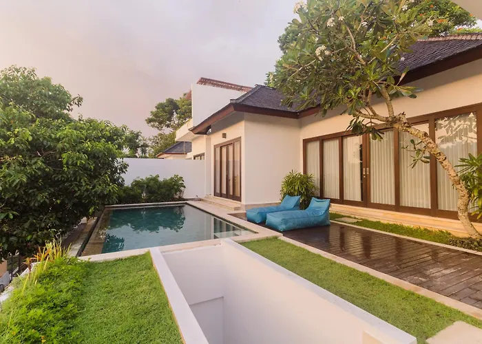 Villa Venta By Maheswara