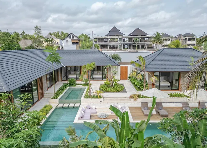 Villa The Kayu By Goro