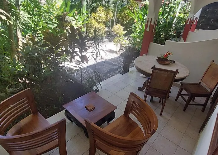 Catra Homestay Beachroom 10 B