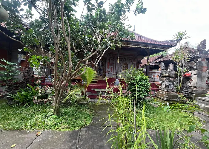 Tutde'S House