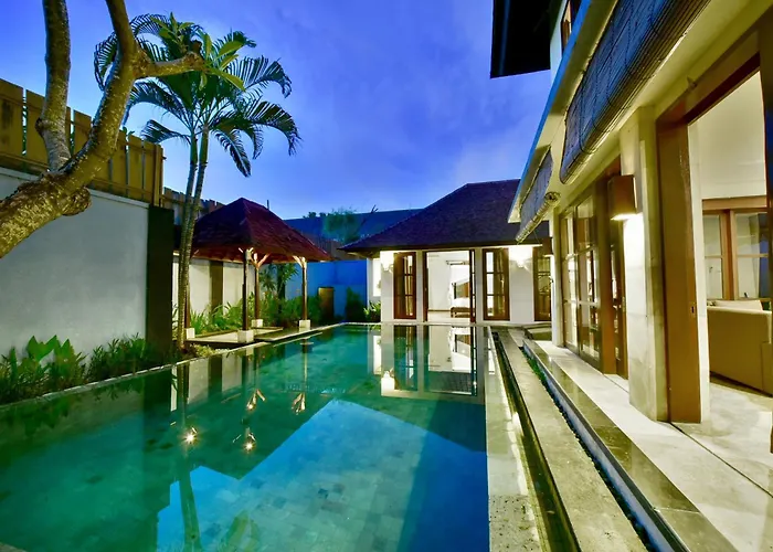 The Khayangan Dreams Villa Umalas