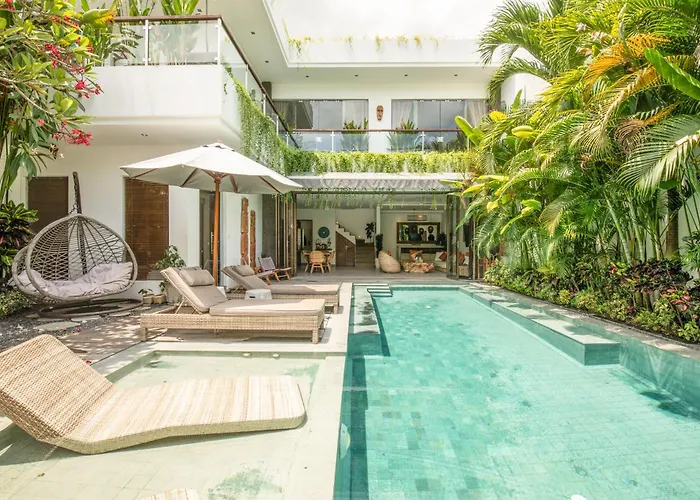 Incredible 4Br Villa 5 Mins Walk To The Beach