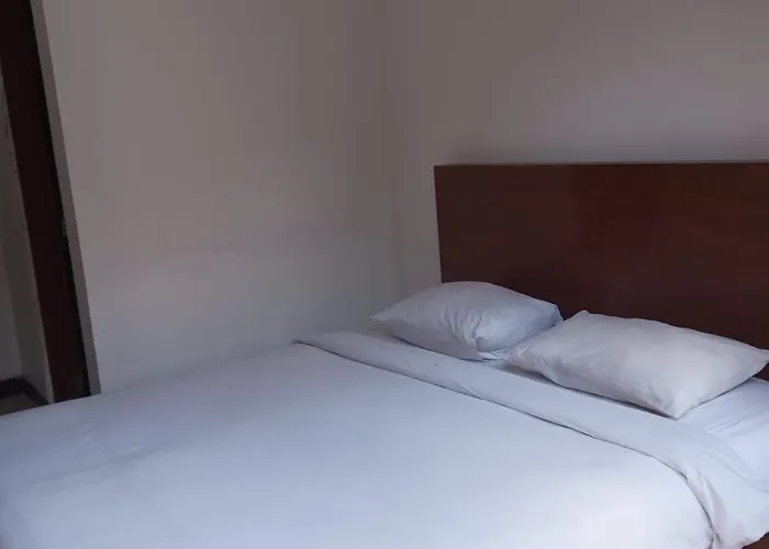 Casavina Guest House Batu Bolong