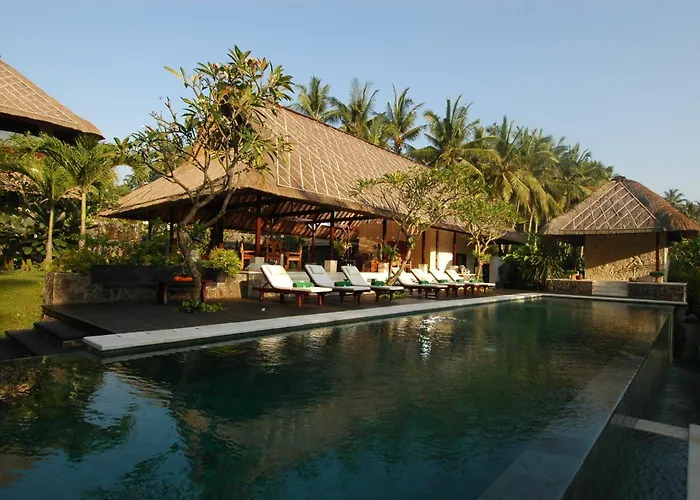 Villa Kanti - 5 Bedroom Private Villa With Swimming Pool