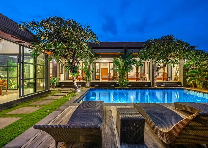 Villa Aruna Batu Bolong Beauty 5 Bed Air/Con Living