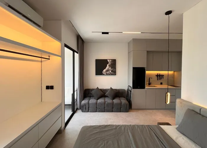 Modern Waveside Apartment No.1