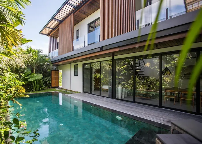 Seaside Serenity 5Br Villa, New, Canggu Bliss