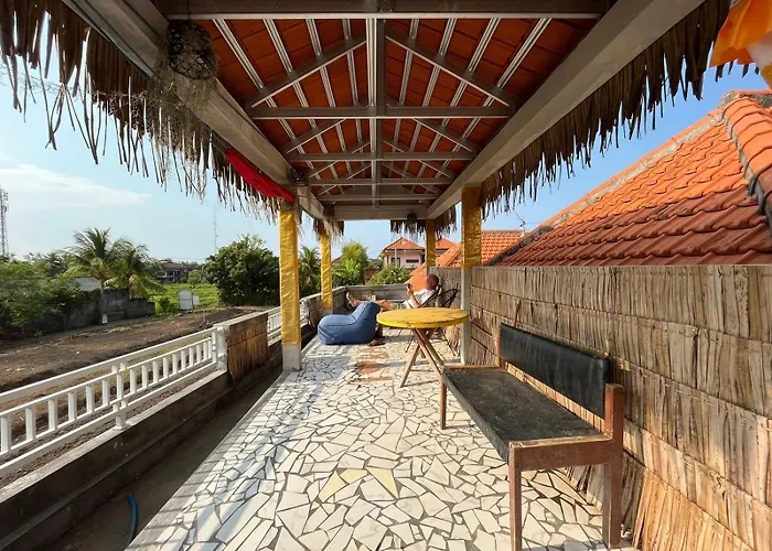 Putri Malu Residence Guest House