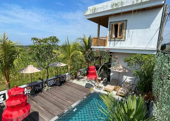 Surfers Villa Medewi