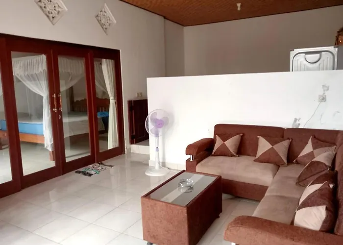 Rumah Wayans Lipah