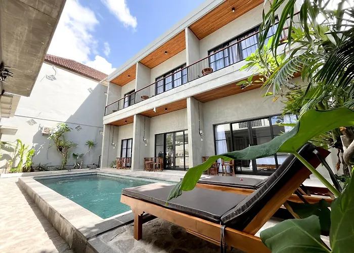 Adi Surya Guest House