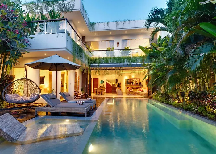 Exquisite 4br Haven, 5min Stroll To Beach Canggu