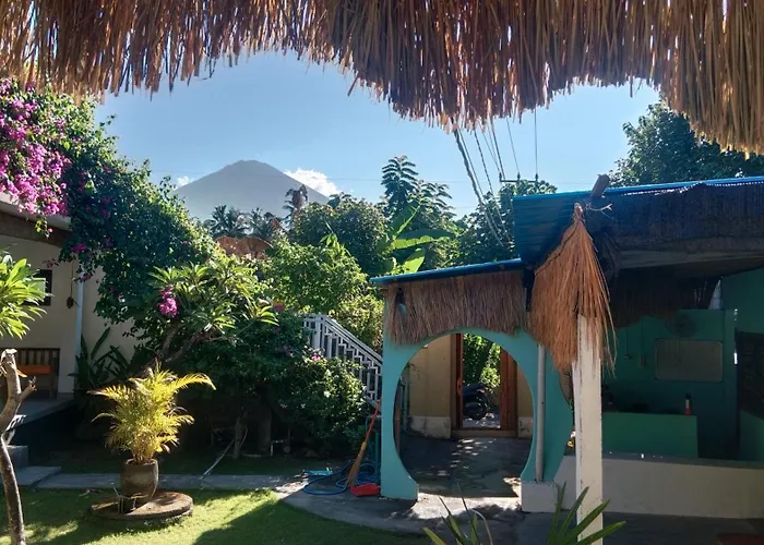 Black Sand Hostel Amed