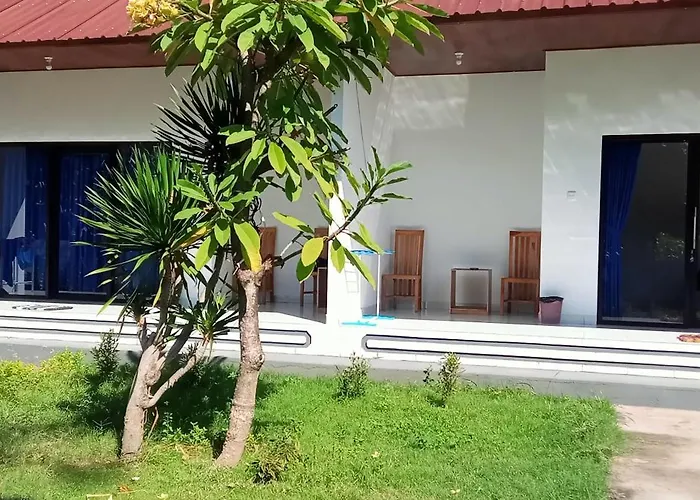Giri Homestay