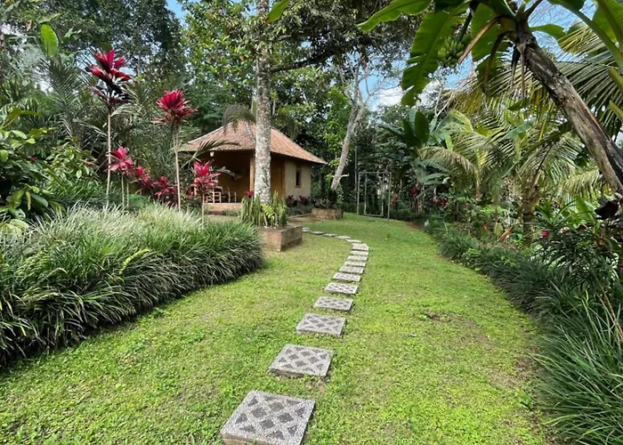 Manada Villa Homestay