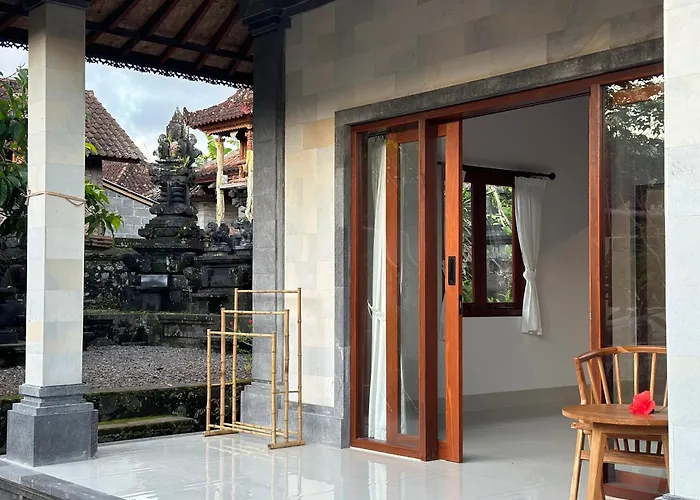 Made Putu Homestay