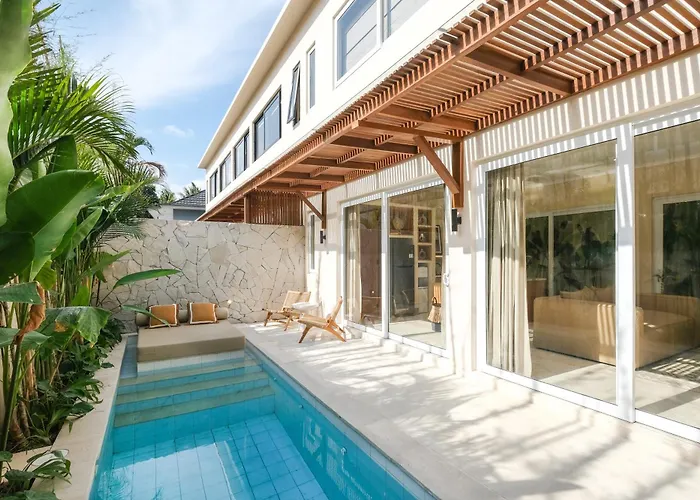 Perempuan Villas - 4 Minutes Walking To Pererenan Beach