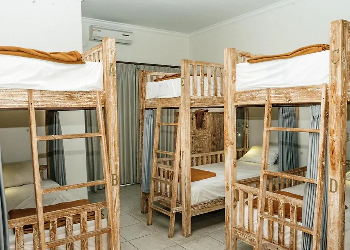 Kayuma Hostel Canggu