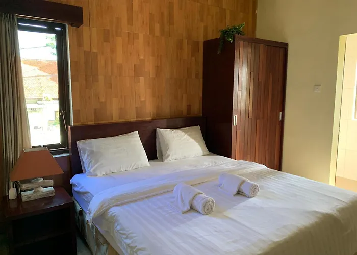 Cozy Palm Villa