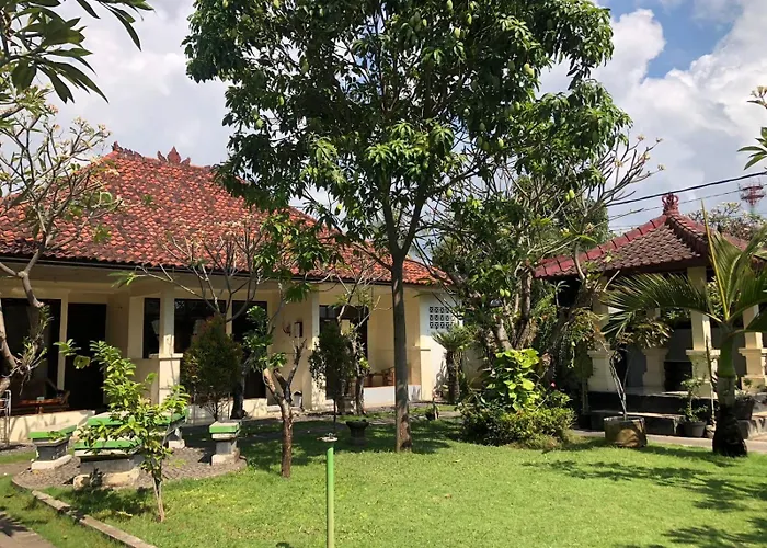 Puri Mandhara Lovina