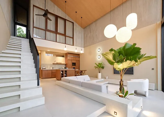 Lyvin Berawa Villas