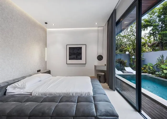 Luxurious 2 Bedroom Villa Noir