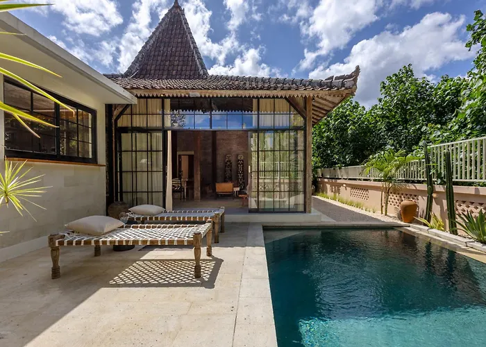 The Pink Joglo, A Cheerful 3Bdr Villa W/Pool And Rice-Field View.