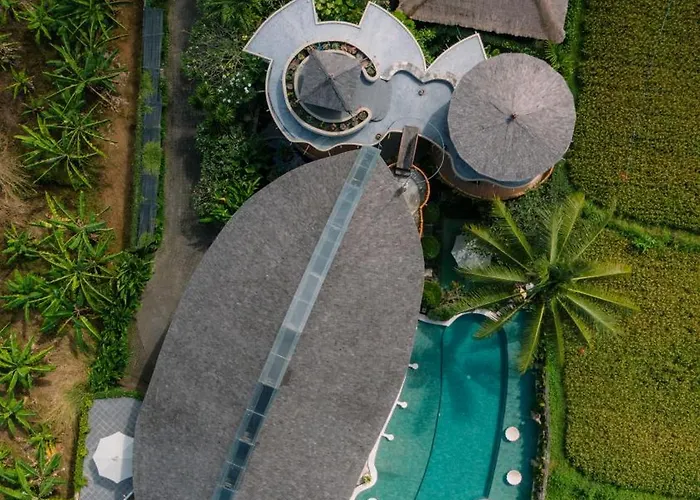 Floating Leaf Eco Resort