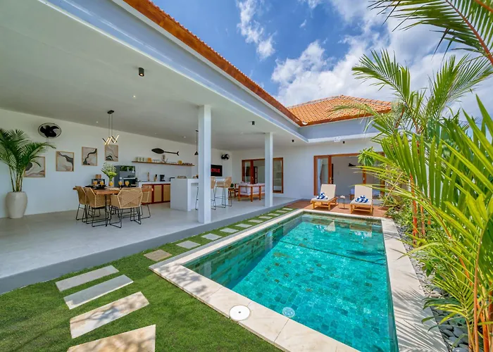 Chic And Comfy 3Bd Perenenan Villa Construction Near