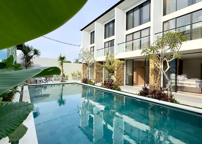 The R Apartment Pererenan