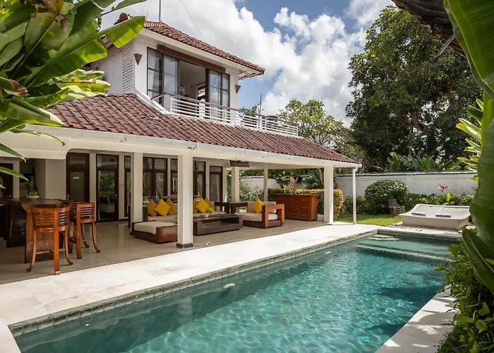 3 Bedroom Villa In D' Centre Seminyak