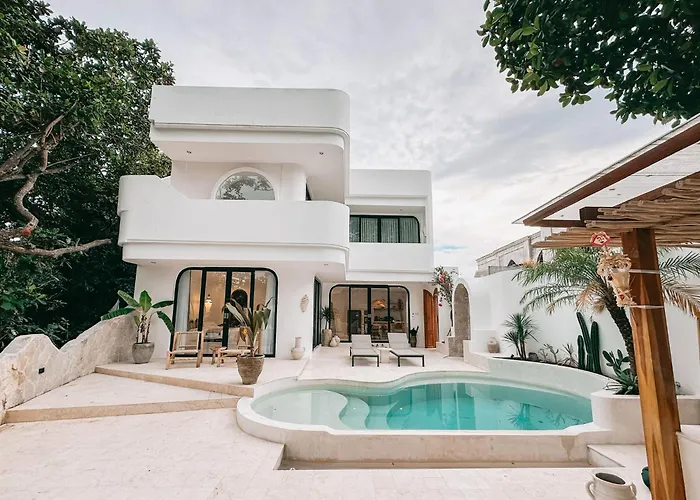 Casa Cherish Canggu 3Br River Side Villa
