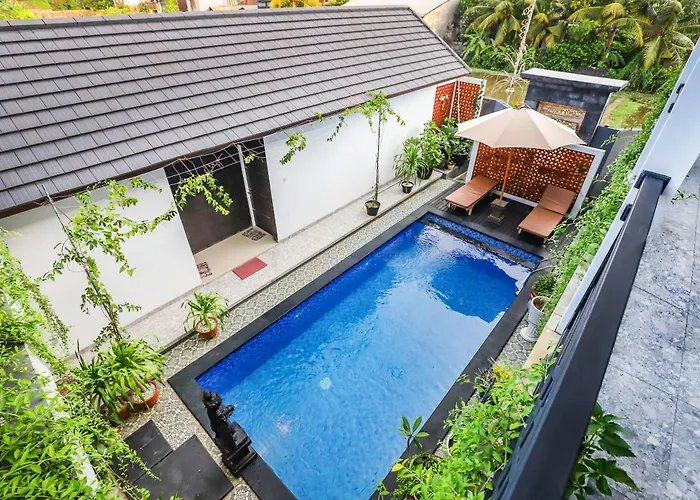 White Blue House 6 -Pvt Room, Shared Pool&Kitchen