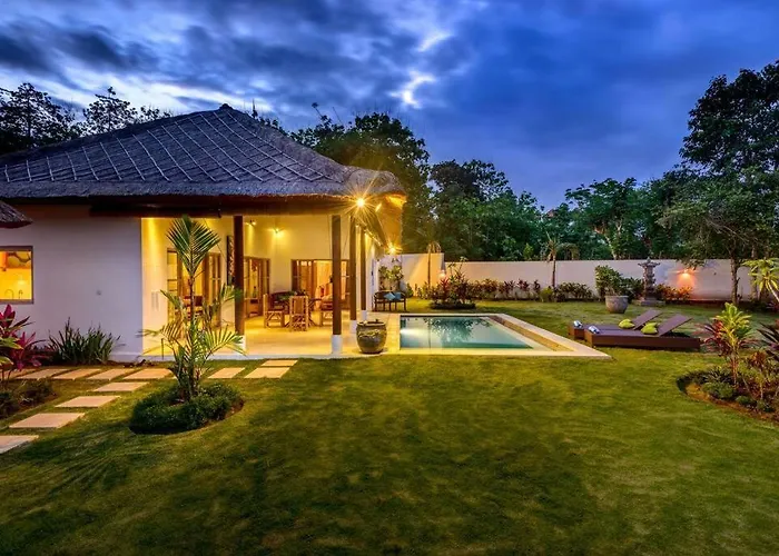 Manava Villa - 2 Bd, Infinity Pool & Tropical Garden - Uluwatu