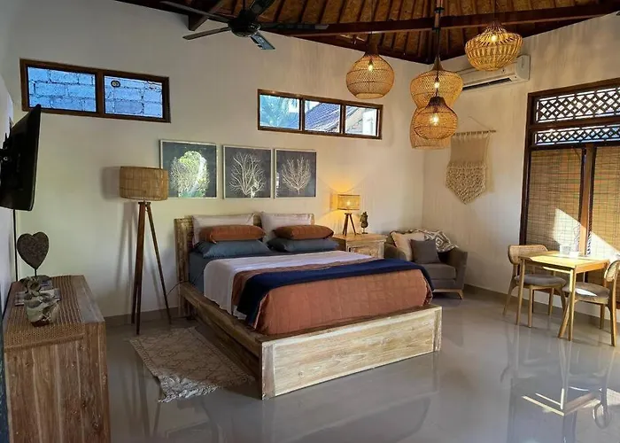 Indah Puri Bali Bungalow On Candidasa Beach