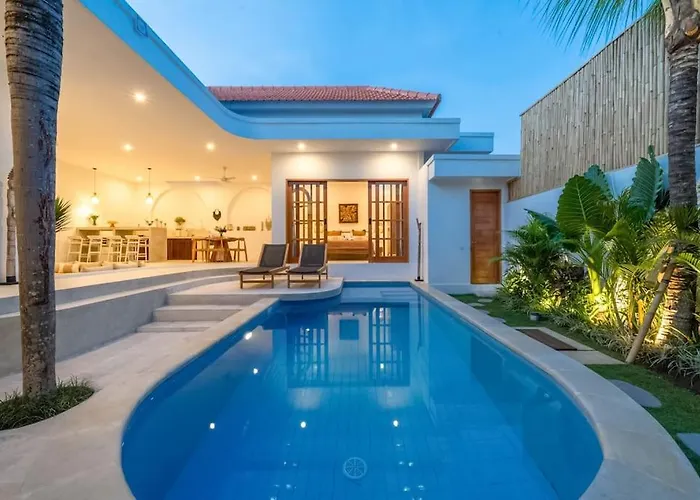 Villa Tolosa - New Modern & Luxury 3Br - Central Canggu Beach