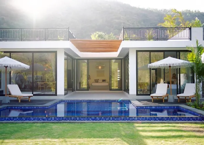 Villa Venus - 2-Bedroom Villa With Pool, Garden & Nature