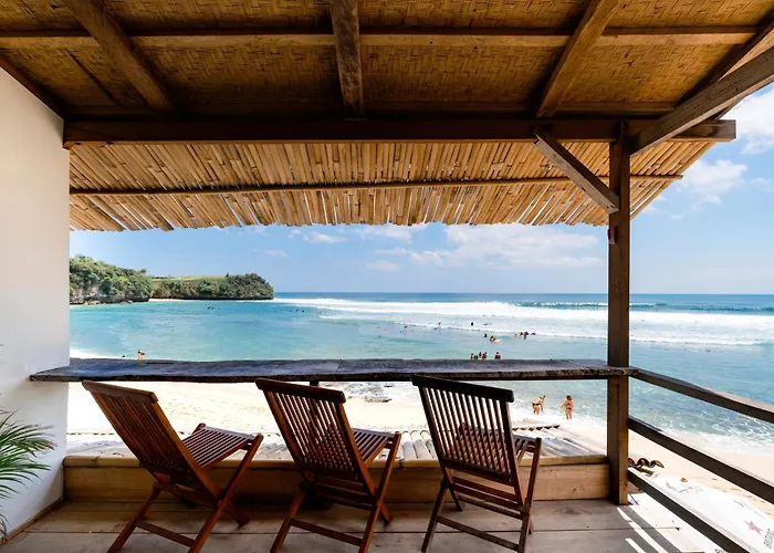 Beachfront- Surf Lodge Room 1
