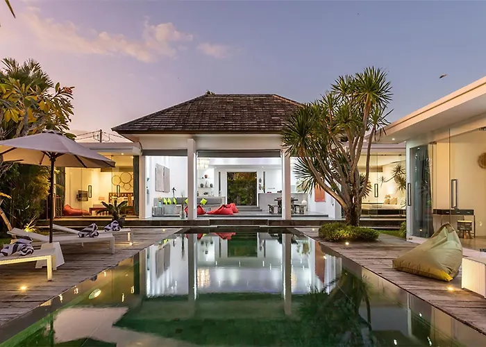 Villa Bahia By Optimum Bali, 10Mn Walk To Central Seminyak Oberoi