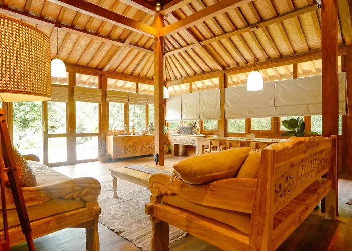 Rumah Bambu Gladek Dua