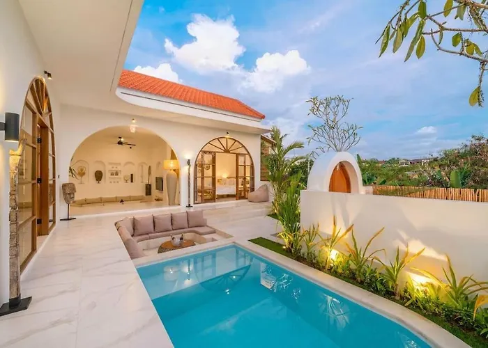 Villa Amarya - New Ricefields View 3Br Central - Canggu Beach