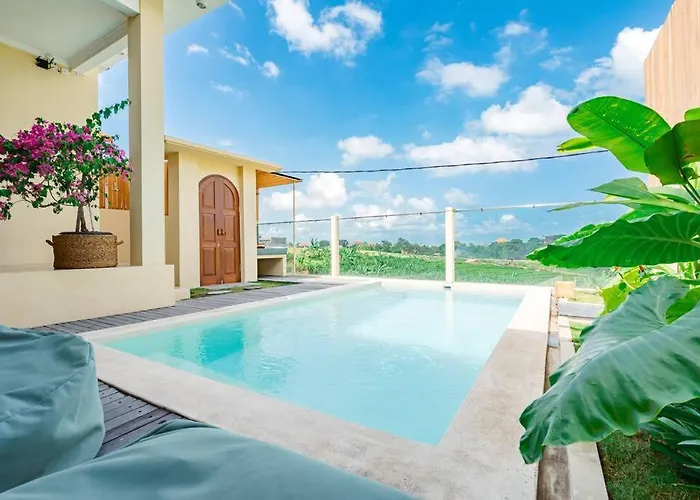 Aaya - 8 Min To Beach, Radiant Villa With Rice Field View