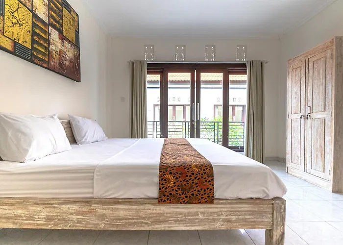 Azalea Homestay & Villa