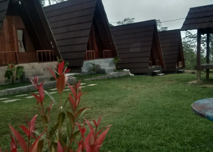 Puncak Giri Glamping & Camp