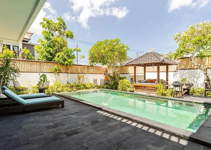 Villa With Private Pool In Nusa Dua