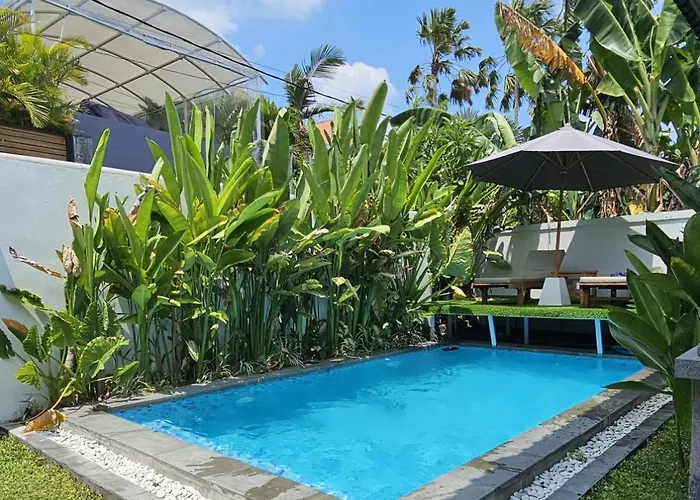 Chris Homestay