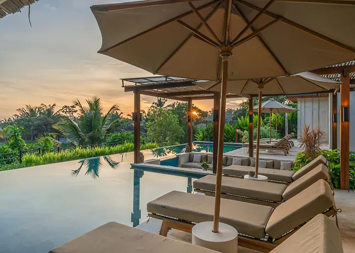 Villa Rosita - Stunning 5Br Villa - Sauna, Gym, Rice Field Views